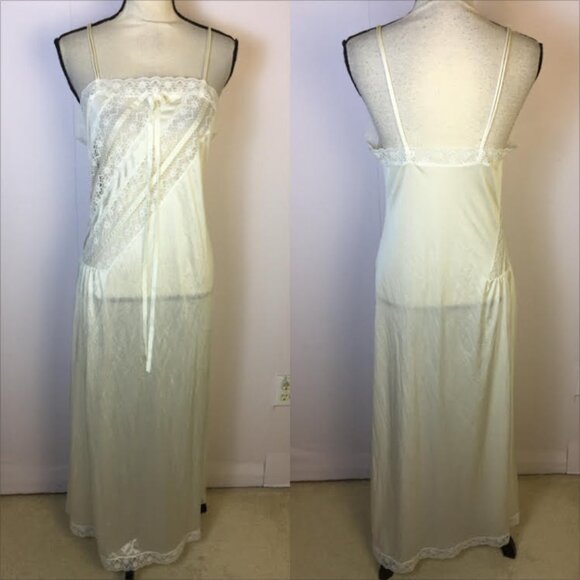 Gilead Other - Gilead Vintage Nightgown Sz S Womans Ivory White Nylon Lace Lingerie Made In USA